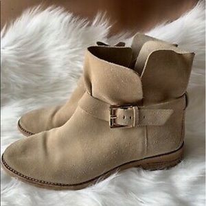 Michael Kors JetSet 6 Walton Bootie!